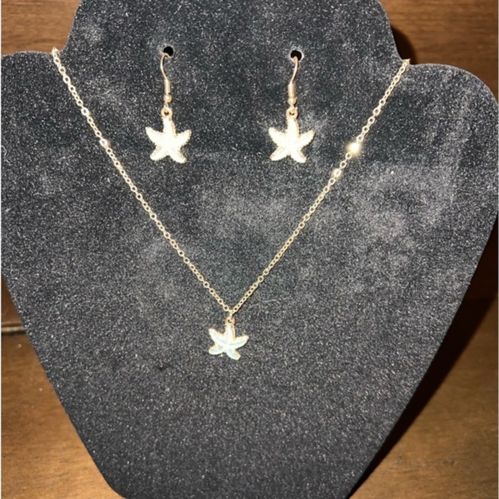 Beach - Starfish Necklace & Earrings - Teal Color